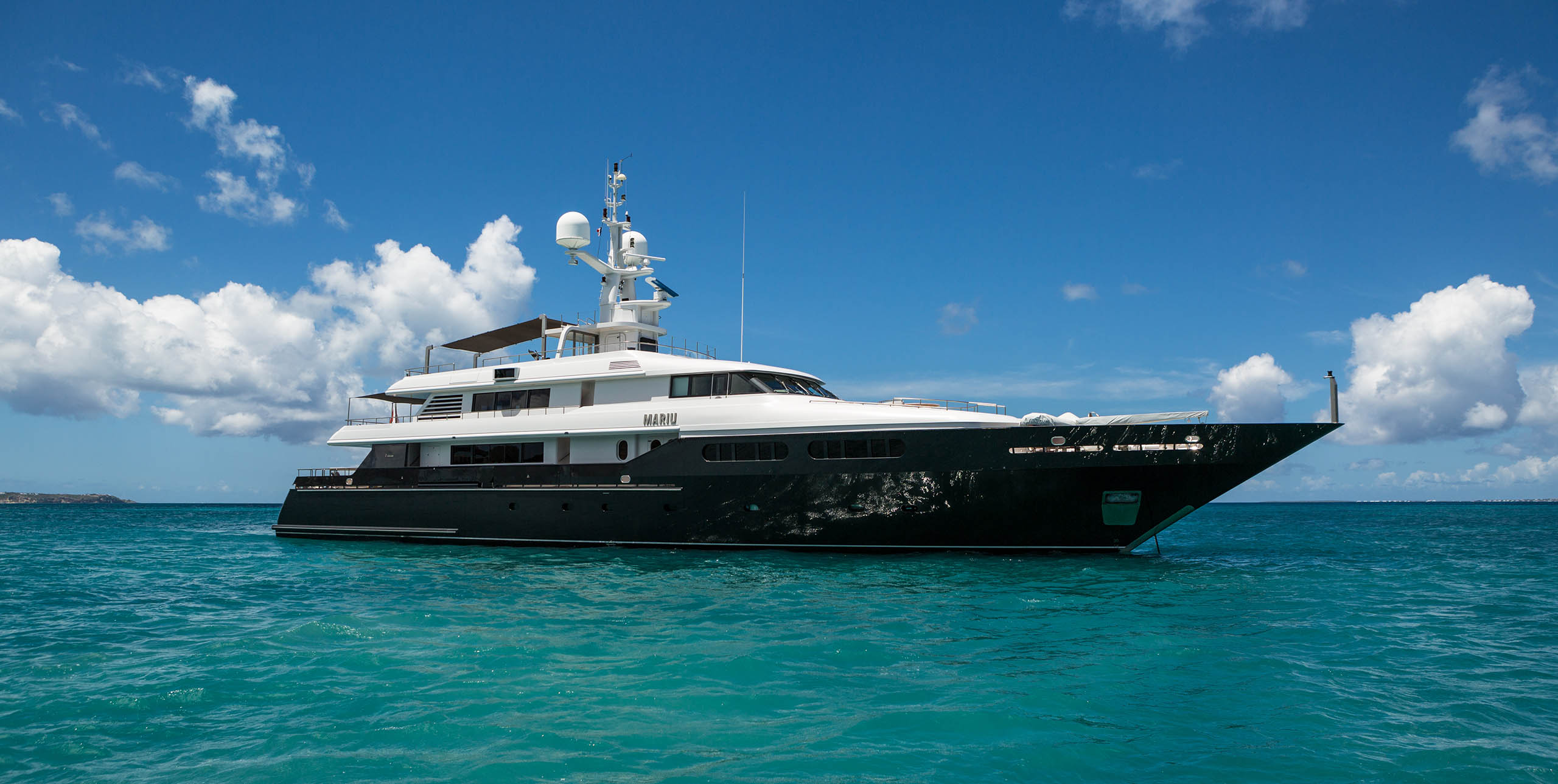 Motoryacht Mariu 12 People