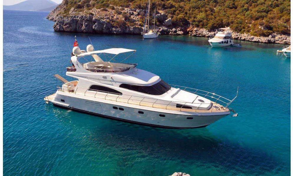 Motoryacht Zeus from the engine 6 People