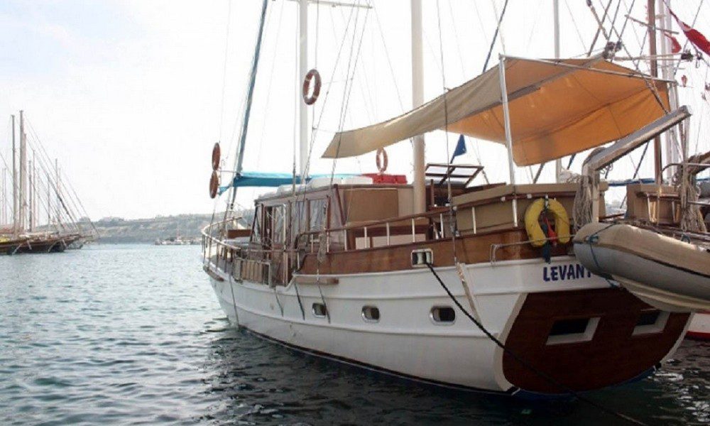 Gulet Yellow Levant 8 People
