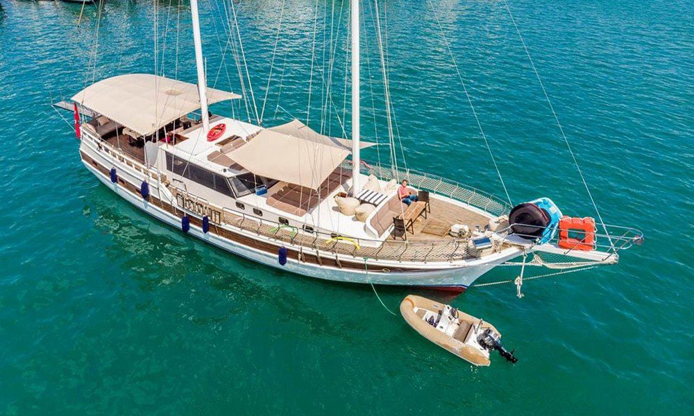 Gulet Yellow Nomad 12 People