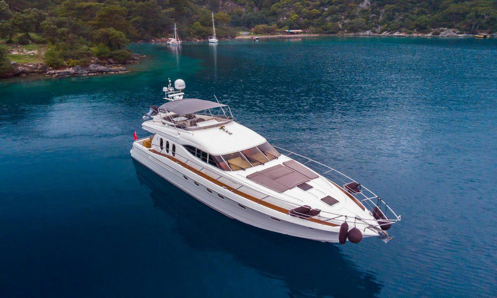 Motoryacht Princess 20M River S 8 People